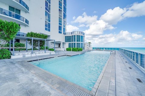 Condo in Sunny Isles Beach, Florida, 3 bedrooms  № 2068810 - photo 3