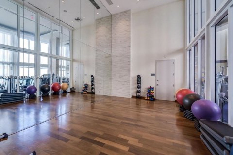 Condo in Sunny Isles Beach, Florida, 3 bedrooms  № 2068810 - photo 16