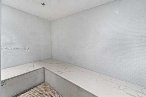 Condo in Sunny Isles Beach, Florida, 3 bedrooms  № 2068810 - photo 21