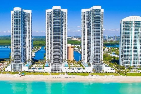 Condo in Sunny Isles Beach, Florida, 3 bedrooms  № 2068810 - photo 6
