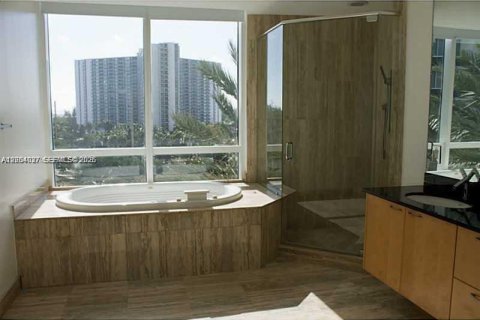 Condo in Sunny Isles Beach, Florida, 3 bedrooms  № 2068810 - photo 5