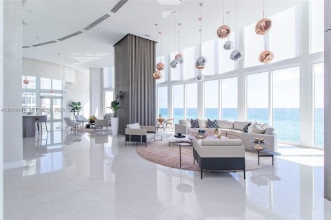Condo in Sunny Isles Beach, Florida, 3 bedrooms  № 2068810 - photo 25