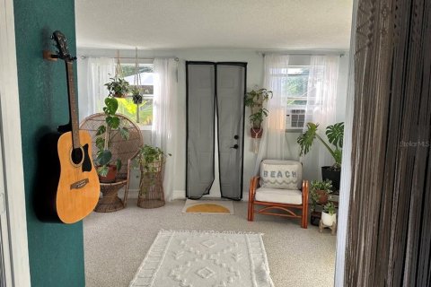 House in Saint Petersburg, Florida 4 bedrooms, 116.03 sq.m. № 1740764 - photo 23