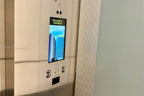 Купить кондоминиум в Авентура, Флорида 2 спальни, 107.49м2, № 1957836 - фото 3