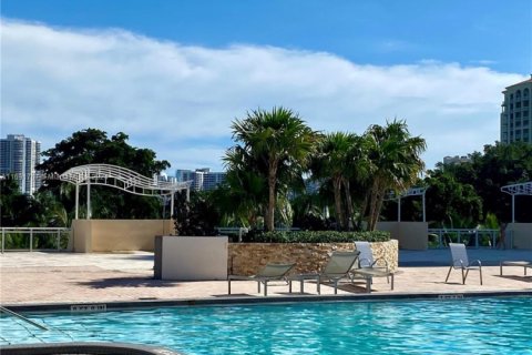 Купить кондоминиум в Авентура, Флорида 2 спальни, 107.49м2, № 1957836 - фото 2