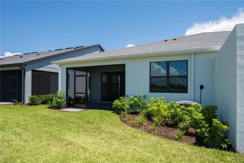 House in Apollo Beach, Florida 3 bedrooms, 167.41 sq.m. № 2200273 - photo 28