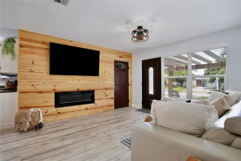 Casa en alquiler en Ormond Beach, Florida, 3 dormitorios, 129.78 m2 № 1919876 - foto 6