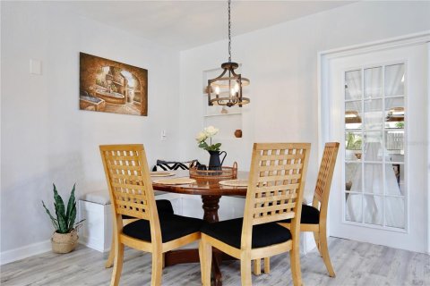 Casa en alquiler en Ormond Beach, Florida, 3 dormitorios, 129.78 m2 № 1919876 - foto 9