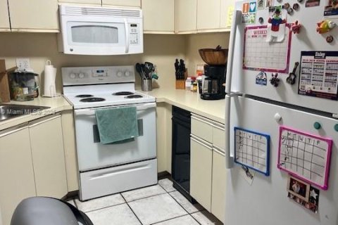 Adosado en venta en Miami, Florida, 2 dormitorios, 107.02 m2 № 1875740 - foto 13