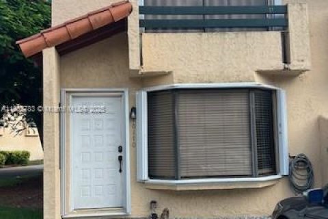 Adosado en venta en Miami, Florida, 2 dormitorios, 107.02 m2 № 1875740 - foto 27