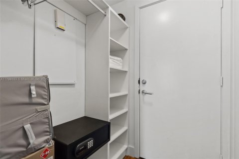 Copropriété à louer à Hollywood, Floride: 1 chambre, 79.15 m2 № 1959231 - photo 25