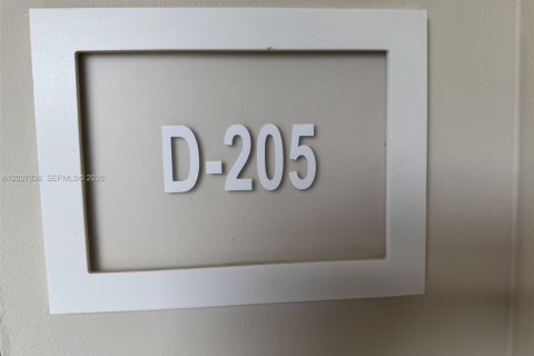 Copropriété à vendre à Wilton Manors, Floride: 1 chambre, 69.68 m2 № 2078113 - photo 4