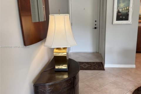 Copropriété à vendre à Wilton Manors, Floride: 1 chambre, 69.68 m2 № 2078113 - photo 26