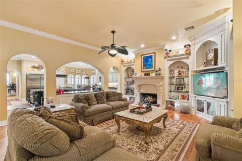 House in Clermont, Florida 5 bedrooms, 1128.3 sq.m. № 2296515 - photo 12