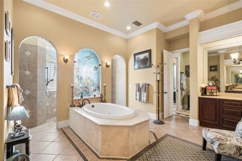 House in Clermont, Florida 5 bedrooms, 1128.3 sq.m. № 2296515 - photo 28