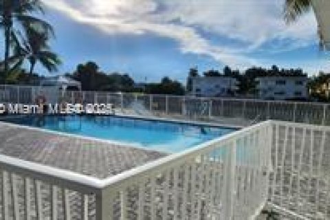 Снять в аренду кондоминиум в Майами-Бич, Флорида 1 спальня, 65.12м2, № 1932614 - фото 9