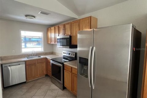 Villa ou maison à louer à Lutz, Floride: 2 chambres, 75.16 m2 № 2150555 - photo 7