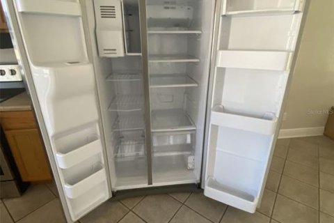Villa ou maison à louer à Lutz, Floride: 2 chambres, 75.16 m2 № 2150555 - photo 8