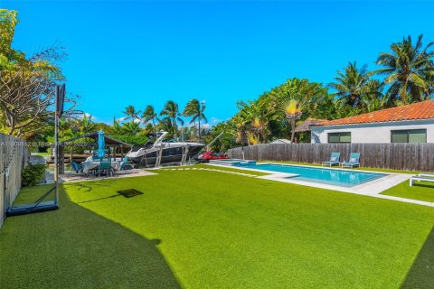 Casa en venta en Miami Beach, Florida, 4 dormitorios, 197.6 m2 № 1965015 - foto 7
