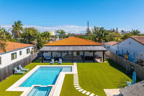 Casa en venta en Miami Beach, Florida, 4 dormitorios, 197.6 m2 № 1965015 - foto 28