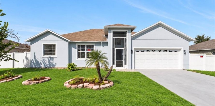 House in Kissimmee, Florida 3 bedrooms, 174.28 sq.m. № 2391487