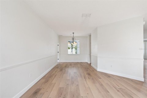 House in Kissimmee, Florida 3 bedrooms, 174.28 sq.m. № 2391487 - photo 15