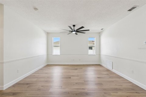House in Kissimmee, Florida 3 bedrooms, 174.28 sq.m. № 2391487 - photo 5