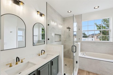 House in Kissimmee, Florida 3 bedrooms, 174.28 sq.m. № 2391487 - photo 3