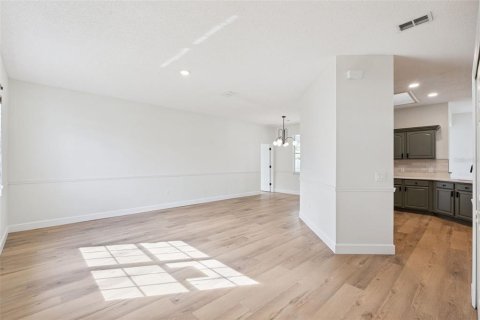 House in Kissimmee, Florida 3 bedrooms, 174.28 sq.m. № 2391487 - photo 19