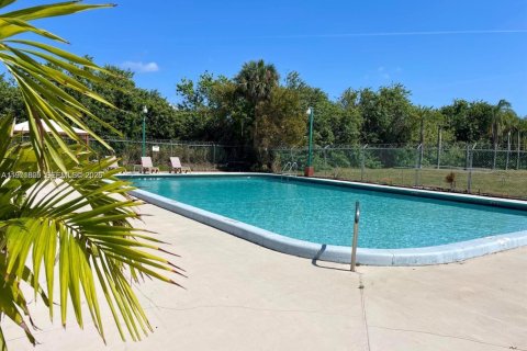 Condo à Boynton Beach, Floride, 2 chambres  № 2042308