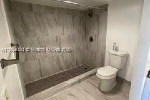 Condominio en alquiler en Pompano Beach, Florida, 3 dormitorios, 139.35 m2 № 1930951 - foto 7