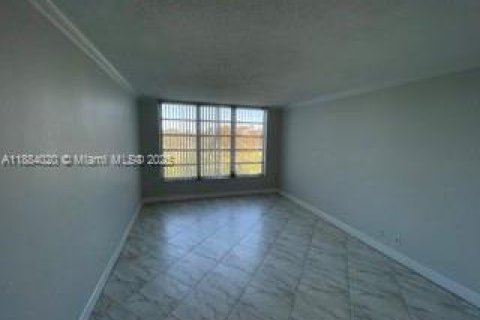 Condominio en alquiler en Pompano Beach, Florida, 3 dormitorios, 139.35 m2 № 1930951 - foto 5