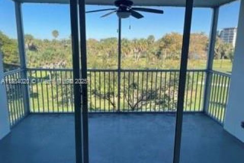 Condominio en alquiler en Pompano Beach, Florida, 3 dormitorios, 139.35 m2 № 1930951 - foto 16