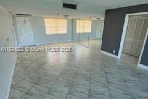 Condominio en alquiler en Pompano Beach, Florida, 3 dormitorios, 139.35 m2 № 1930951 - foto 15