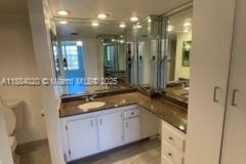 Condominio en alquiler en Pompano Beach, Florida, 3 dormitorios, 139.35 m2 № 1930951 - foto 8