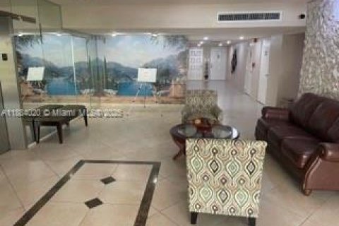 Condominio en alquiler en Pompano Beach, Florida, 3 dormitorios, 139.35 m2 № 1930951 - foto 19