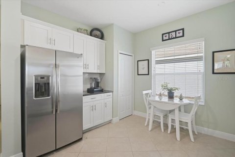Villa ou maison à vendre à Venice, Floride: 2 chambres, 121.24 m2 № 2431180 - photo 16