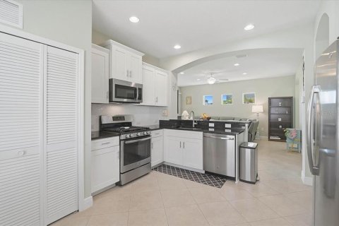 Villa ou maison à vendre à Venice, Floride: 2 chambres, 121.24 m2 № 2431180 - photo 14