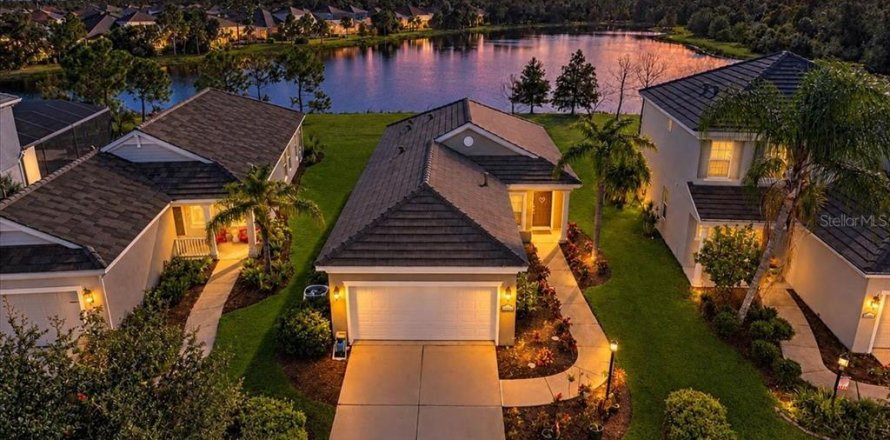 Villa ou maison à Venice, Floride 2 chambres, 121.24 m2 № 2431180