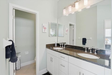 Villa ou maison à vendre à Venice, Floride: 2 chambres, 121.24 m2 № 2431180 - photo 21