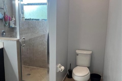 Townhouse in Homestead, Florida 3 bedrooms, 153.29 sq.m. № 1861007 - photo 26
