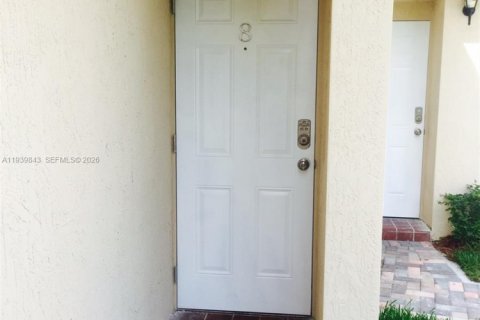 Apartment in Miami, Florida 1 bedroom, 41.81 sq.m. № 1997086 - photo 8