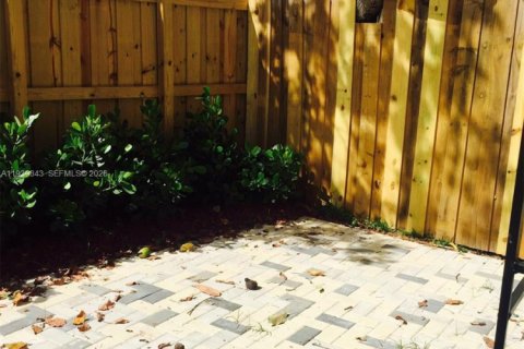 Apartment in Miami, Florida 1 bedroom, 41.81 sq.m. № 1997086 - photo 6