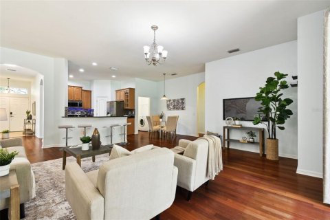 House in Tampa, Florida 4 bedrooms, 203.92 sq.m. № 1851880 - photo 4