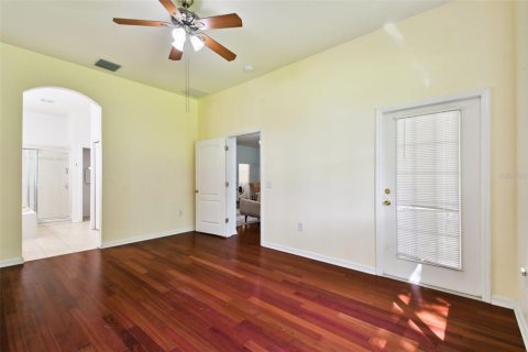 House in Tampa, Florida 4 bedrooms, 203.92 sq.m. № 1851880 - photo 23