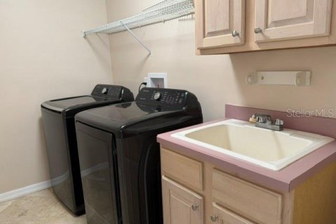 Casa en venta en Altamonte Springs, Florida, 4 dormitorios, 253.99 m2 № 2430739 - foto 22