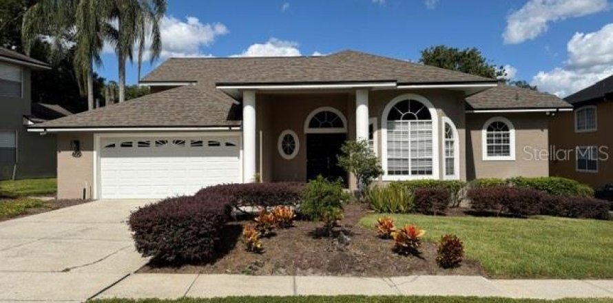 Casa en Altamonte Springs, Florida 4 dormitorios, 253.99 m2 № 2430739