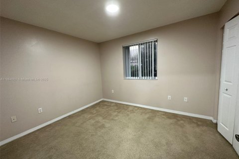 Townhouse in Homestead, Florida 2 bedrooms, 98.94 sq.m. № 1893168 - photo 13