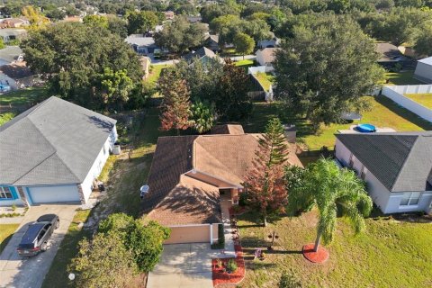 House in Lakeland, Florida 4 bedrooms, 141.03 sq.m. № 2339086