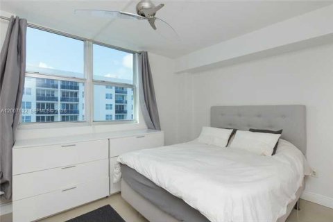 Copropriété à vendre à North Bay Village, Floride: 1 chambre, 76.64 m2 № 2170842 - photo 10